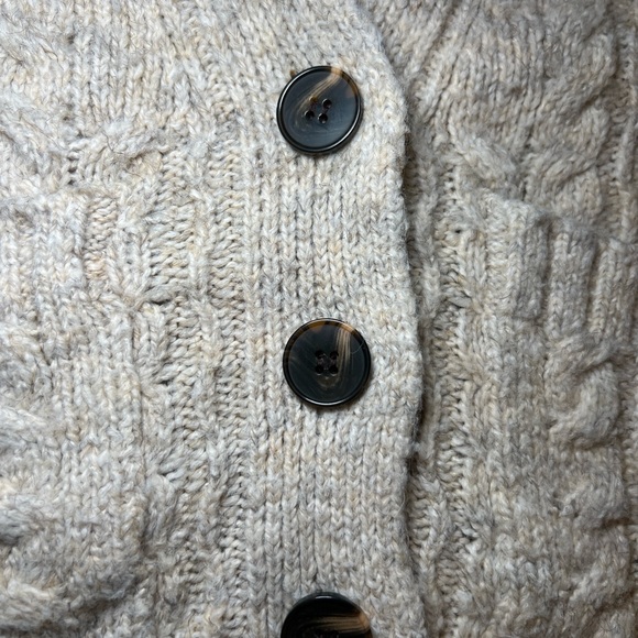 Arizona Women’s Cream Oversized Cable‎ Knit Cardigan Cottagecore Grandpacore XS - Picture 10 of 14